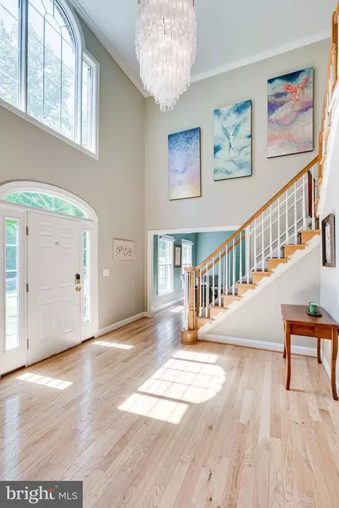 Entry Way - 7802 Creekside View Ln, Springfield, VA 22153 photo 4 of 15