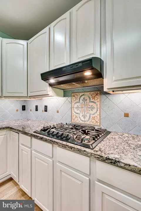Kitchen - 7802 Creekside View Ln, Springfield, VA 22153 photo 9 of 9