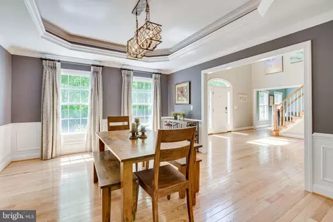 Dining - 7802 Creekside View Ln, Springfield, VA 22153 photo 3 of 3