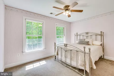 Bedroom - 7802 Creekside View Ln, Springfield, VA 22153 photo 7 of 11