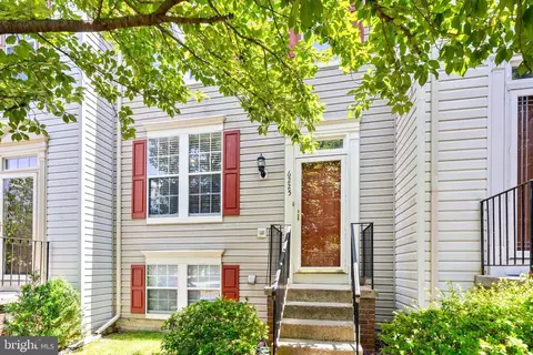 6225 Bella Dr, Centreville, VA 20121
