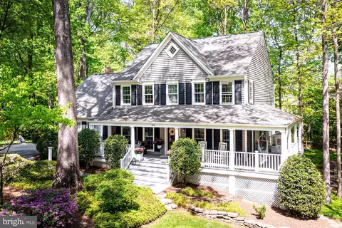 1399 Old Quincy Ln, Reston, VA 20194