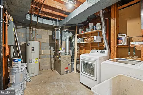 Other - 1106 Wimbledon Dr, Mclean, VA 22101 photo 5 of 23