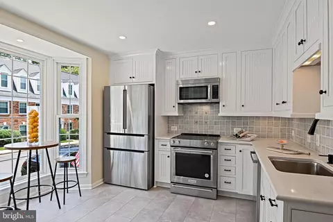 Kitchen - 1106 Wimbledon Dr, Mclean, VA 22101 photo 2 of 4