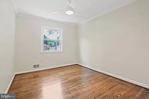 Bedroom - 1106 Wimbledon Dr, Mclean, VA 22101 photo 4 of 5