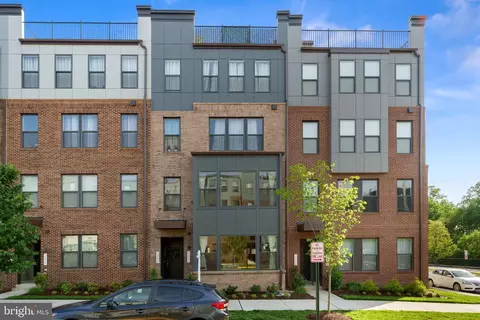 13547 Sayward Blvd #67, Herndon, VA 20171