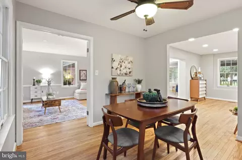 5304 Kings Park Dr, Springfield, VA 22151 photo 20
