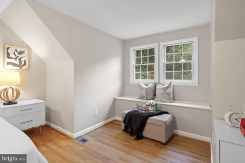 5304 Kings Park Dr, Springfield, VA 22151 photo 32