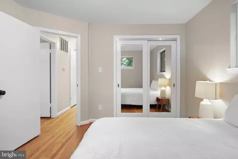 5304 Kings Park Dr, Springfield, VA 22151 photo 27