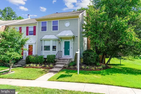 13210 Custom House Ct, Fairfax, VA 22033