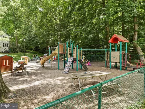 8379 Uxbridge Ct, Springfield, VA 22151 photo 36