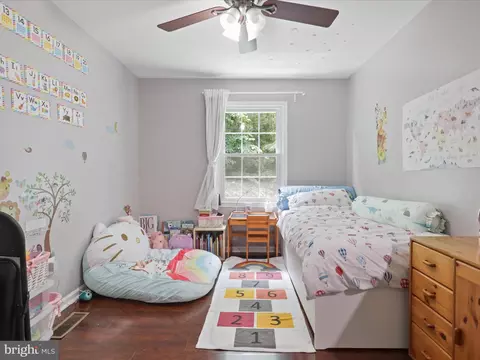 8379 Uxbridge Ct, Springfield, VA 22151 photo 23