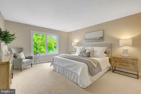 Bedroom - 11064 Thrush Ridge Rd, Reston, VA 20191 photo 1 of 11