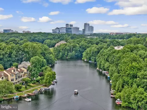 View/Area - 11064 Thrush Ridge Rd, Reston, VA 20191 photo 12 of 12