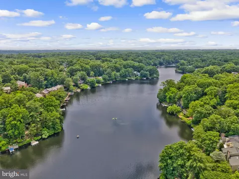 View/Area - 11064 Thrush Ridge Rd, Reston, VA 20191 photo 11 of 12