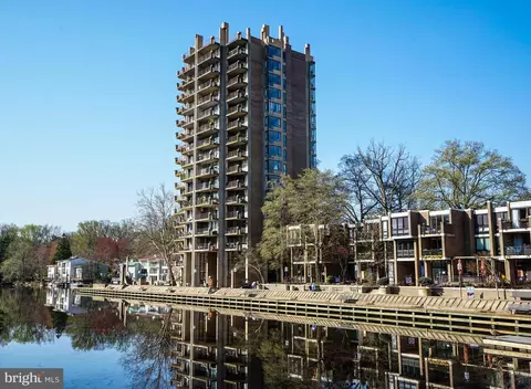 11400 Washington Plz W #405, Reston, VA 20190