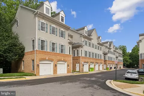 7747 Milford Haven Dr #47D, Lorton, VA 22079