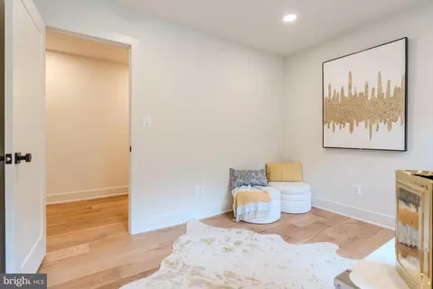 5303 Rolling Rd, Springfield, VA 22151 photo 23