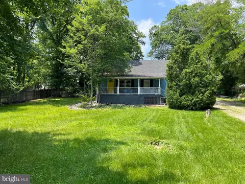 8708 Dudley Dr, Lorton, VA 22079