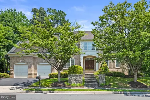 1383 Cameron Heath Dr, Reston, VA 20194