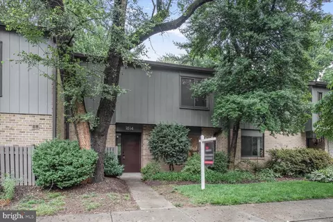 1814 Ivy Oak Sq, Reston, VA 20190