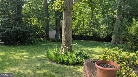 Exterior - 1903 Kirby Rd, Mclean, VA 22101 photo 9 of 10