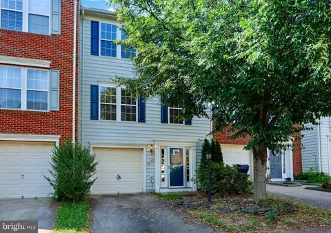 8078 Horseshoe Cottage Cir, Lorton, VA 22079