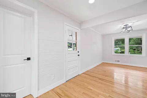 6712 Huntsman Blvd, Springfield, VA 22152 photo 18