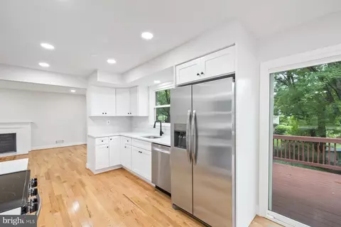 6712 Huntsman Blvd, Springfield, VA 22152 photo 11