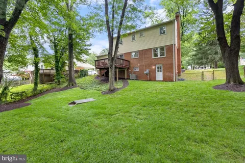 6712 Huntsman Blvd, Springfield, VA 22152 photo 3