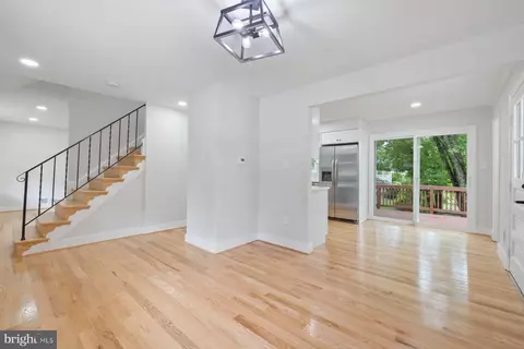 6712 Huntsman Blvd, Springfield, VA 22152 photo 15