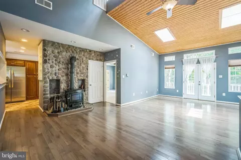 6600 Ridgeway Dr, Springfield, VA 22150 photo 8