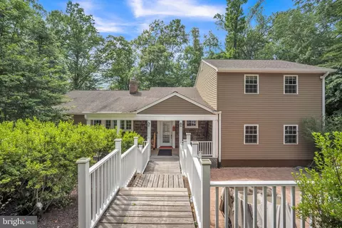 6600 Ridgeway Dr, Springfield, VA 22150