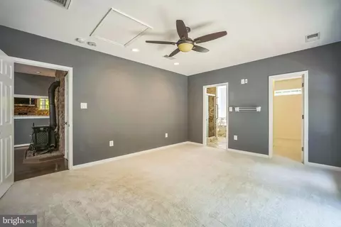 6600 Ridgeway Dr, Springfield, VA 22150 photo 17