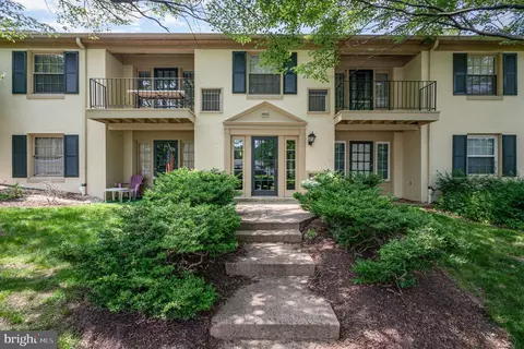 5900 G Surrey Hill Pl #695, Springfield, VA 22152