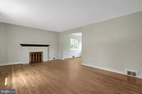 6005 Frederick St, Springfield, VA 22150 photo 3