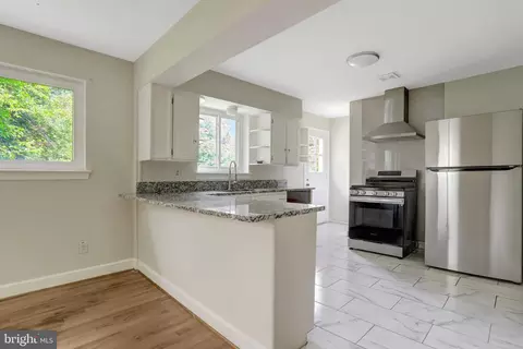 6005 Frederick St, Springfield, VA 22150 photo 6