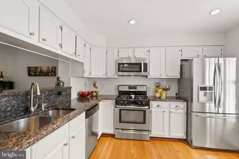 6498 Milva Ln, Springfield, VA 22150 photo 6
