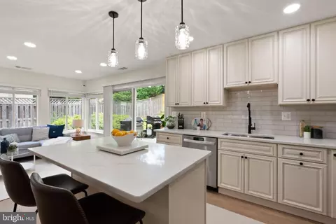 7909 Mulberry Bottom Ct, Springfield, VA 22153 photo 19