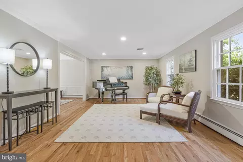 Living - 8205 Dunsinane Ct, Mclean, VA 22102 photo 1 of 3