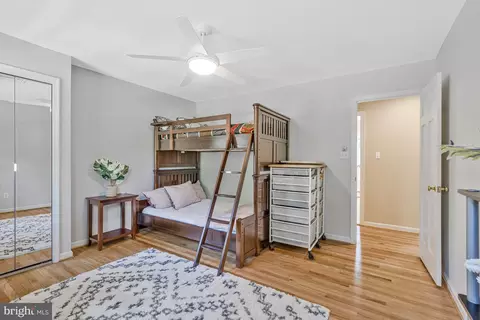 Bedroom - 8205 Dunsinane Ct, Mclean, VA 22102 photo 3 of 7