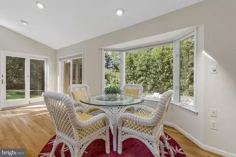 Dining - 8205 Dunsinane Ct, Mclean, VA 22102 photo 2 of 4