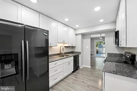 6848 Brian Michael Ct, Springfield, VA 22153 photo 9