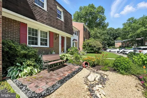 6848 Brian Michael Ct, Springfield, VA 22153 photo 5