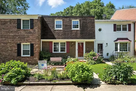 6848 Brian Michael Ct, Springfield, VA 22153