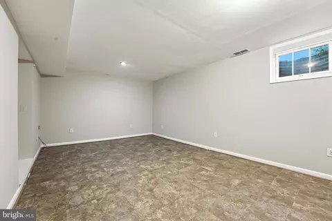 6848 Brian Michael Ct, Springfield, VA 22153 photo 31