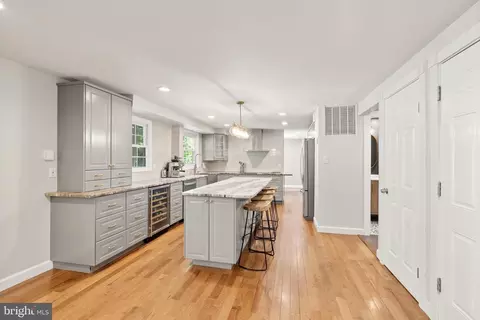 7737 Middle Valley Dr, Springfield, VA 22153 photo 13