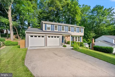 7737 Middle Valley Dr, Springfield, VA 22153 photo 2