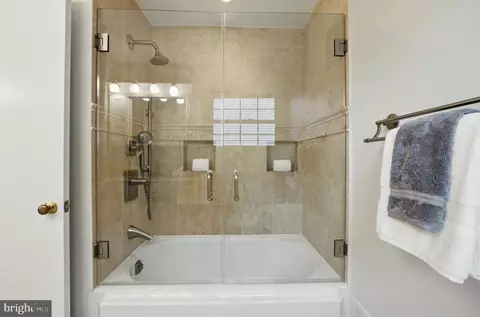 Bath - 7359 Silver Pine Dr, Springfield, VA 22153 photo 3 of 5