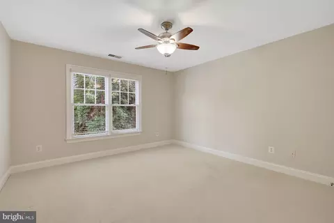 Bedroom - 1519 Pathfinder Ln, Mclean, VA 22101 photo 7 of 7